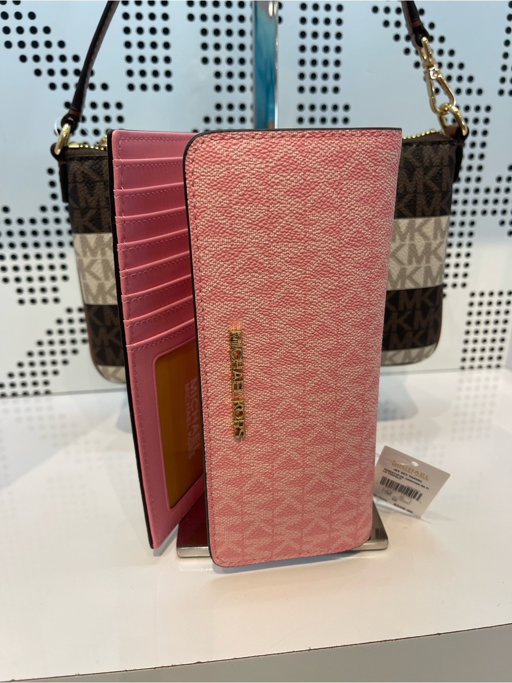 Michael Kors Jet Set Travl Signature Logo Tri-Fold Wallet Trifold 
Carnation
NWT - Picture 16 of 16